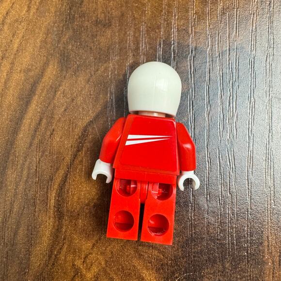 LEGO Ferrari F1 Driver Felipe Massa Minifigure F. MASSA w/ Helmet Shell - Picture 2 of 3
